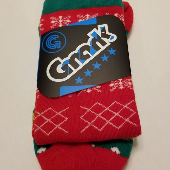 GMARK Women's OS Snowflakes Hearts Red Green Stripes Socks Holiday NWT NEW - Picture 1 of 7